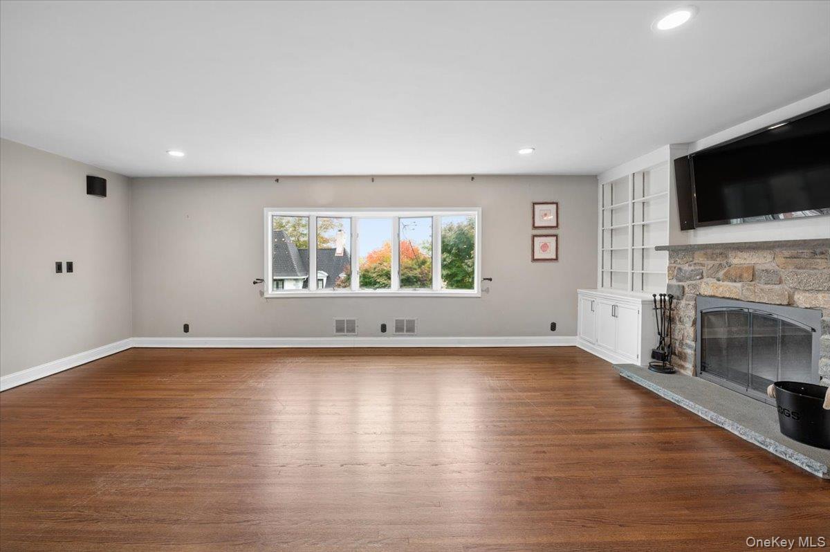 Photo 8 of this property