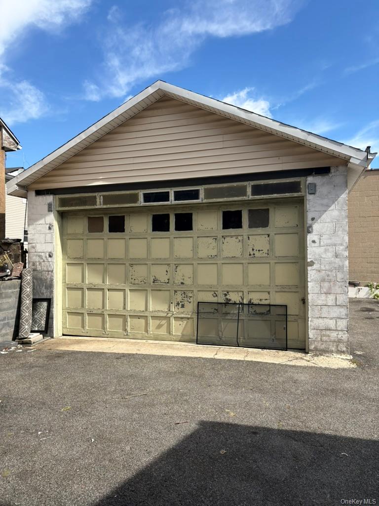 Photo 3 of this property