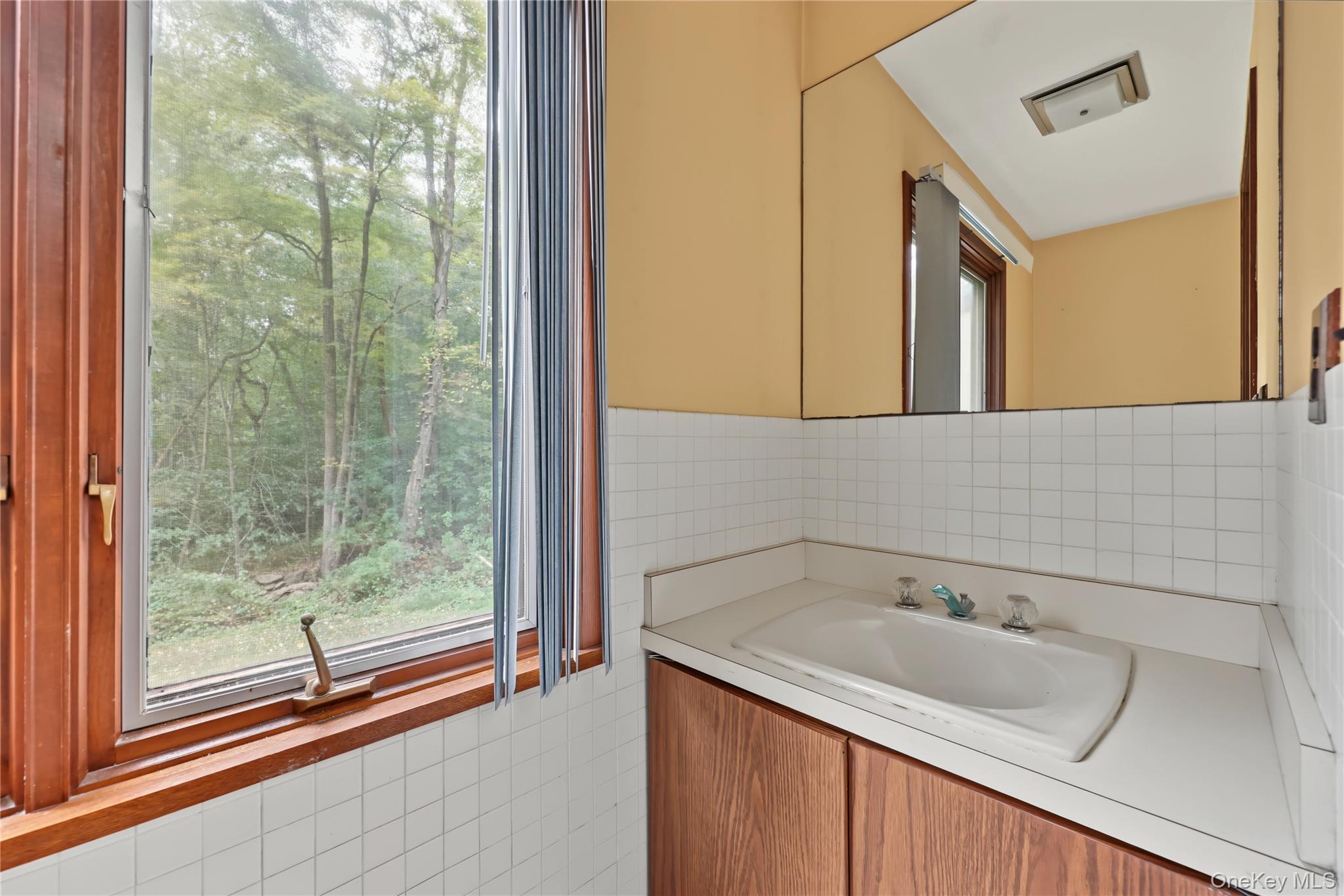 Photo 9 of this property