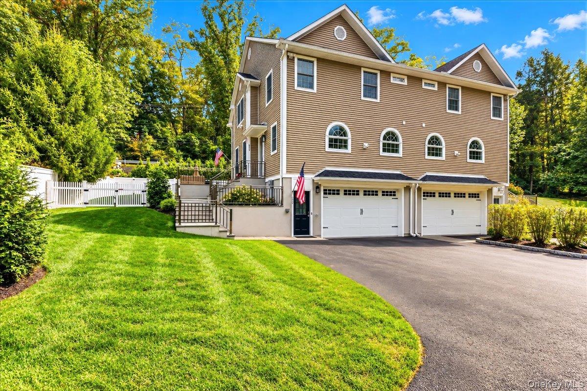New Construction in 2022, this contemporary townhome-style property st...