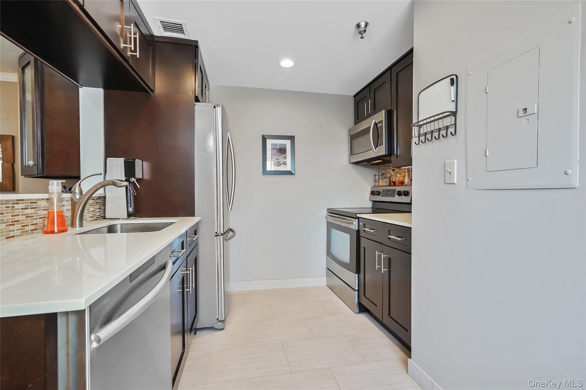 Photo 4 of this property