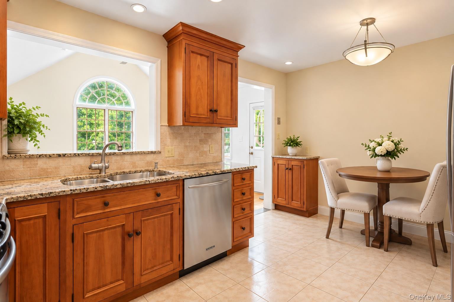 Photo 4 of this property