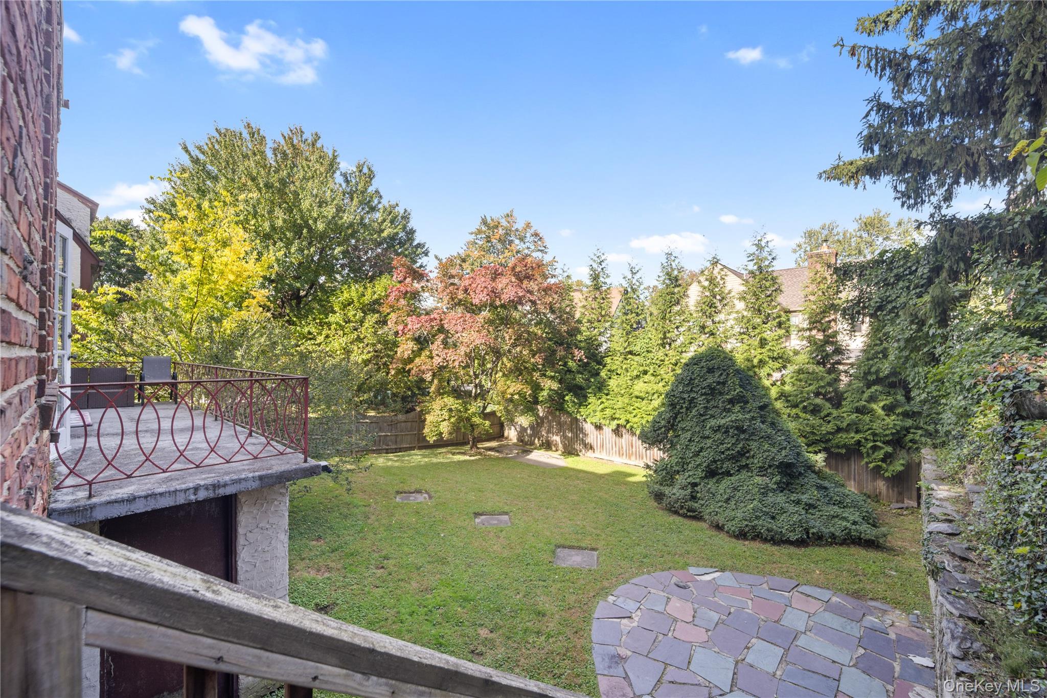 Photo 4 of this property