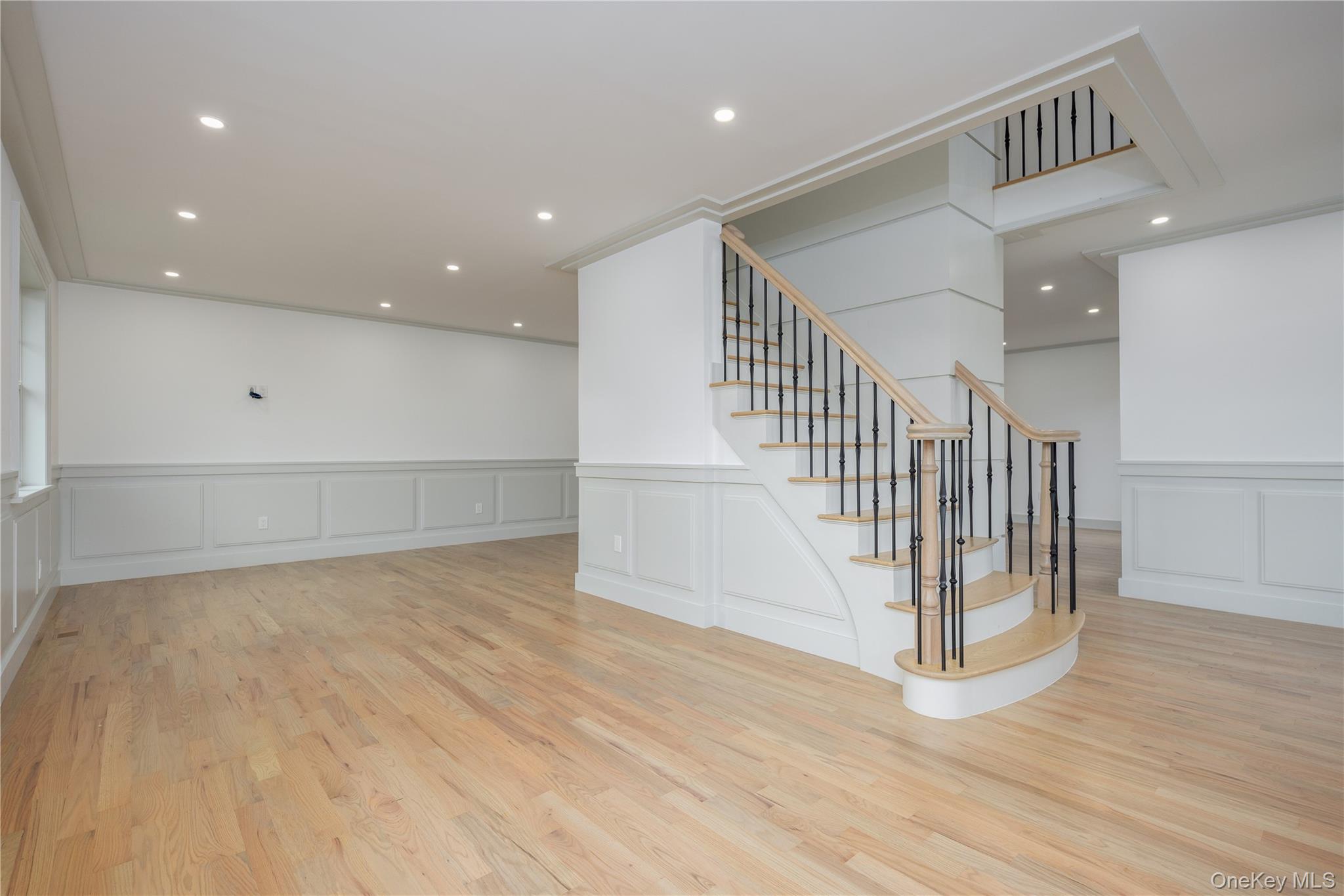 Photo 4 of this property