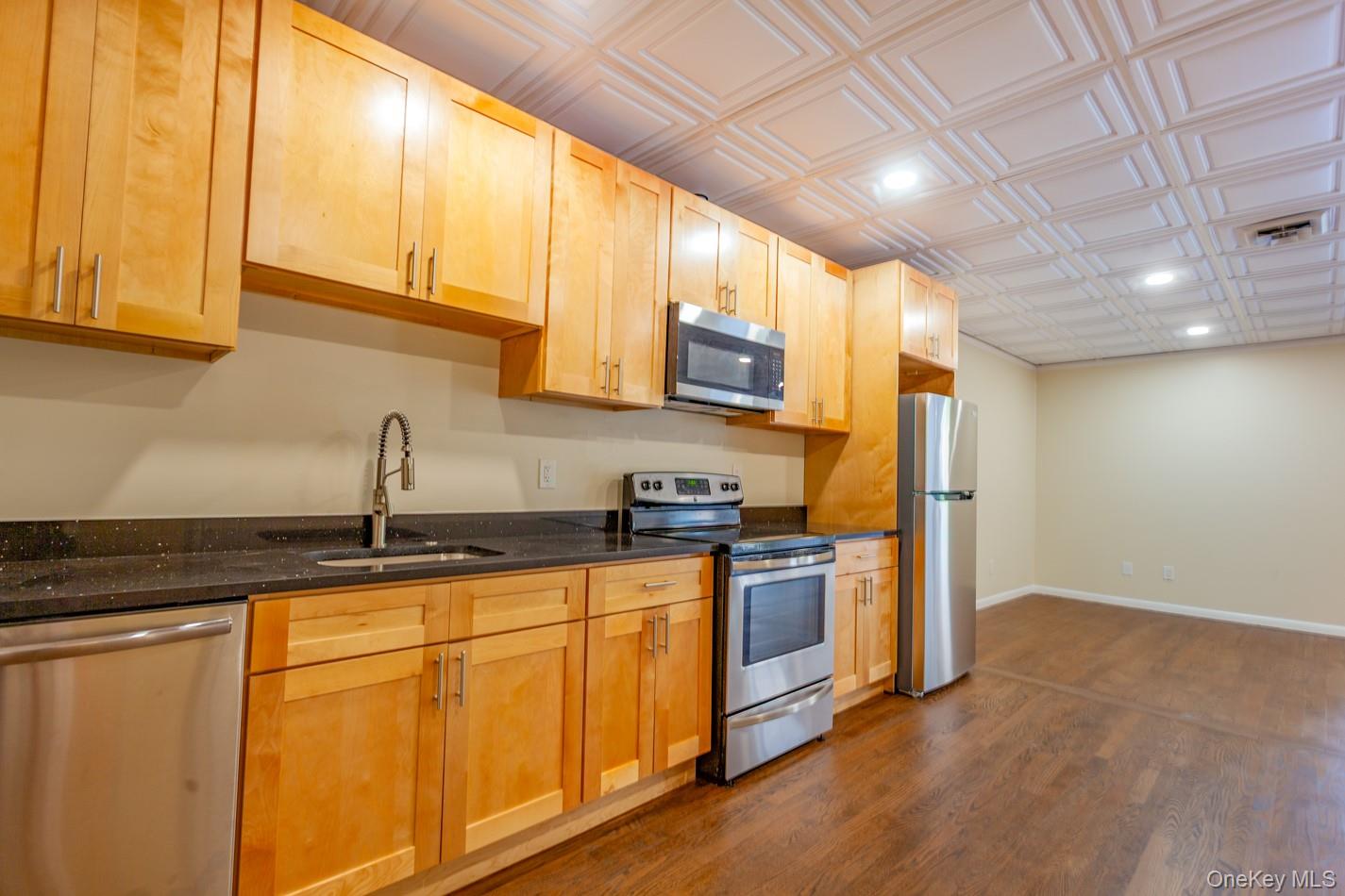 Photo 4 of this property
