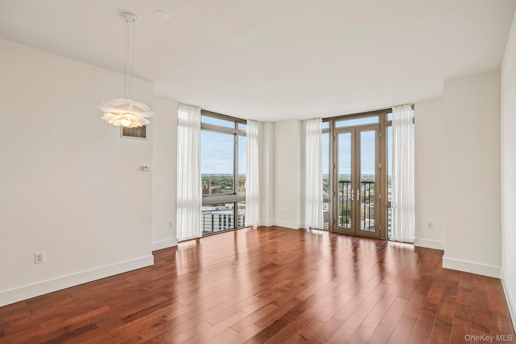 Photo 4 of this property