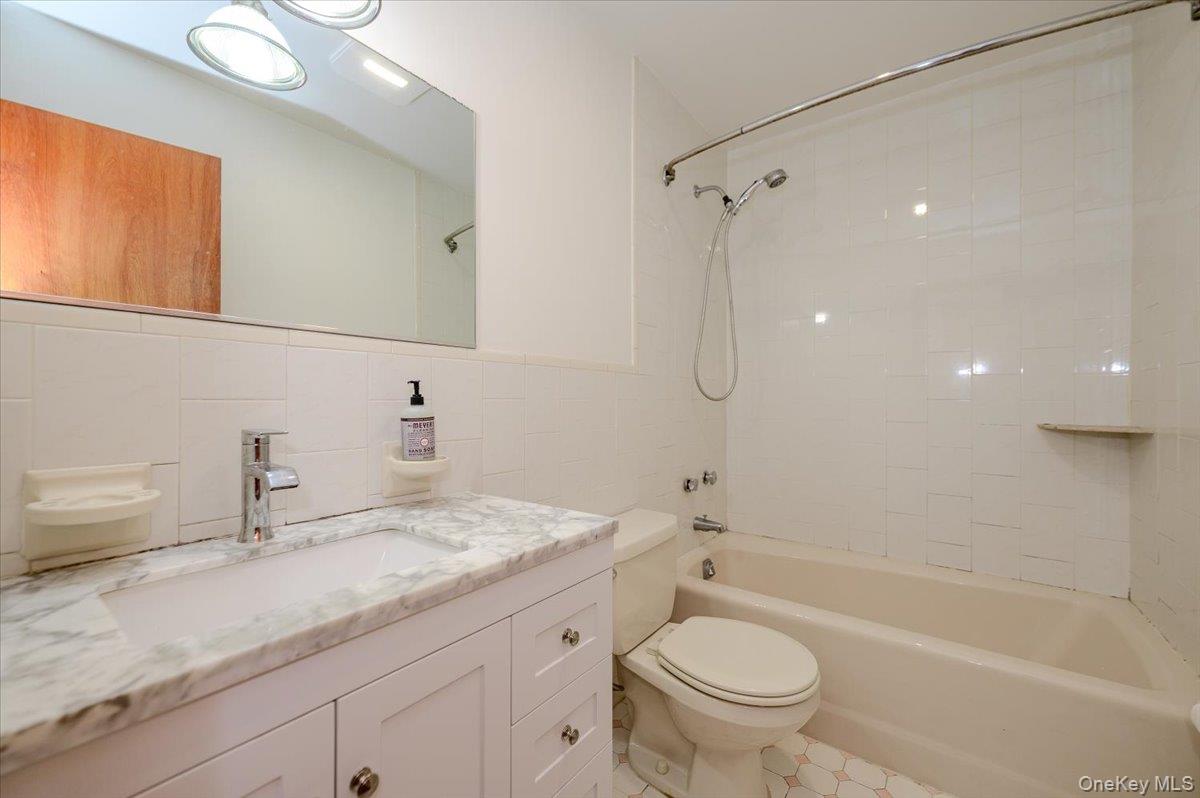 Photo 11 of this property