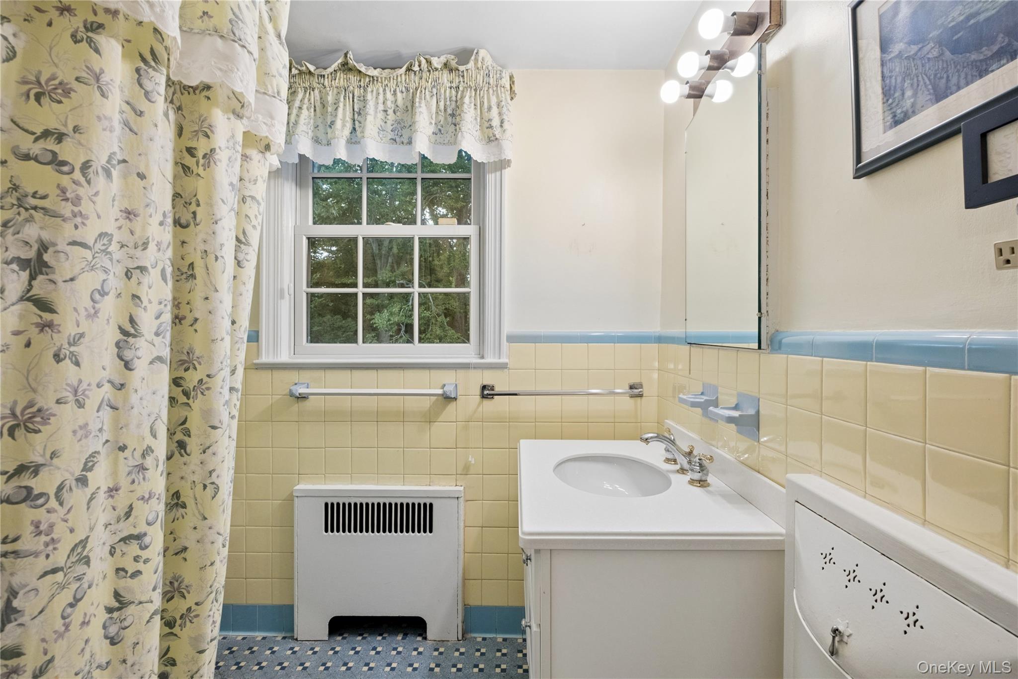 Photo 32 of this property
