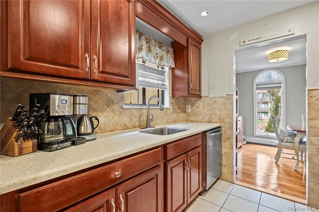 Photo 4 of this property