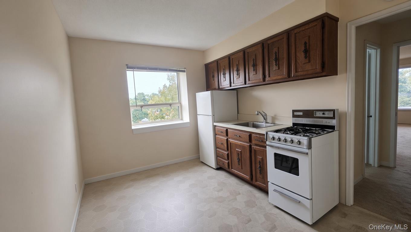 Photo 6 of this property