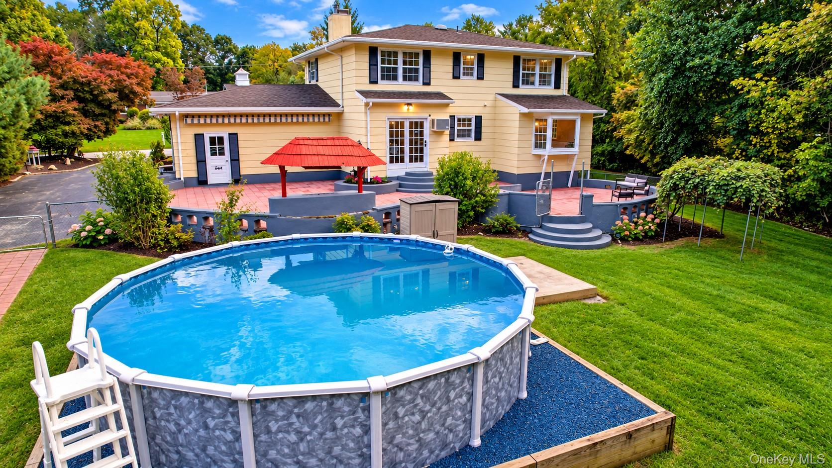 Photo 4 of this property