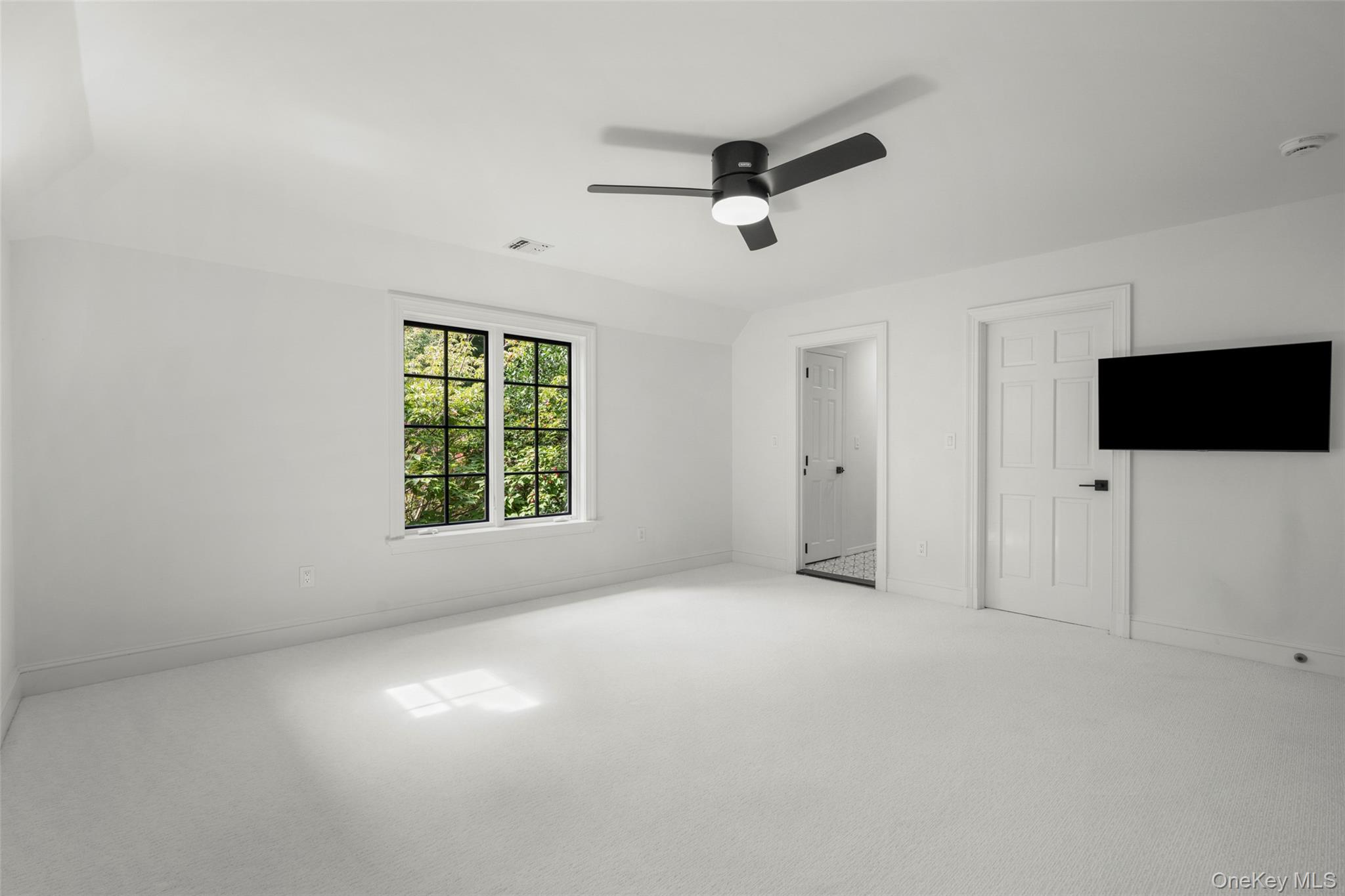 Photo 33 of this property