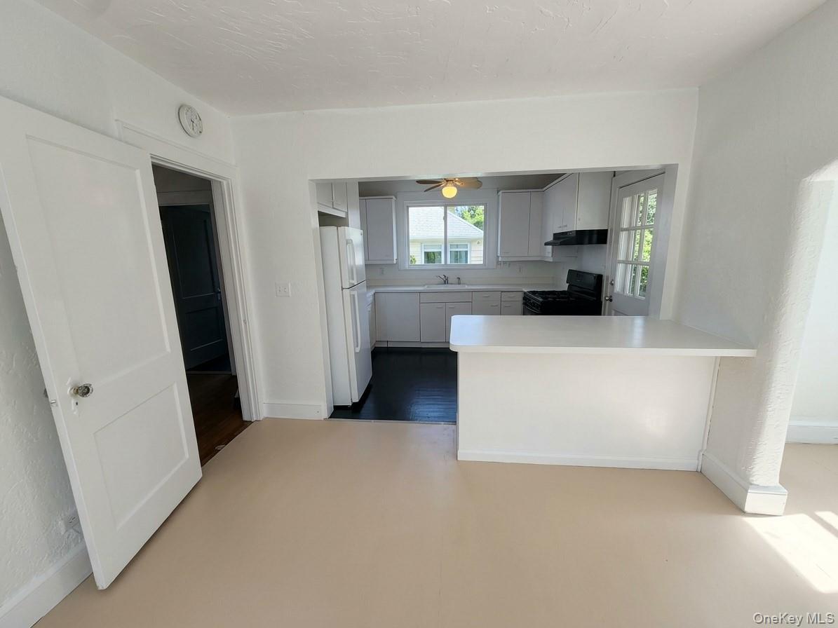 Photo 5 of this property