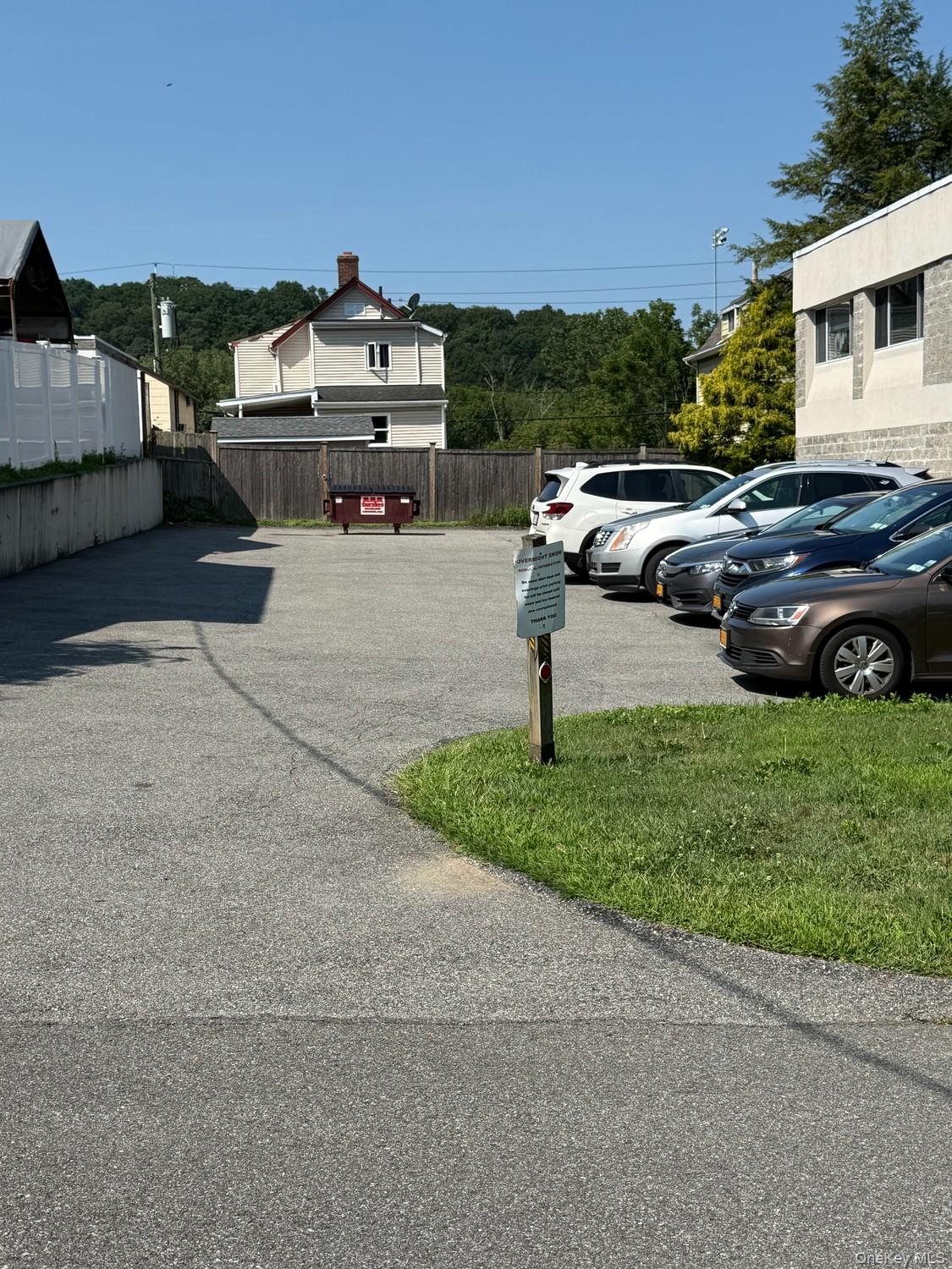 Photo 4 of this property