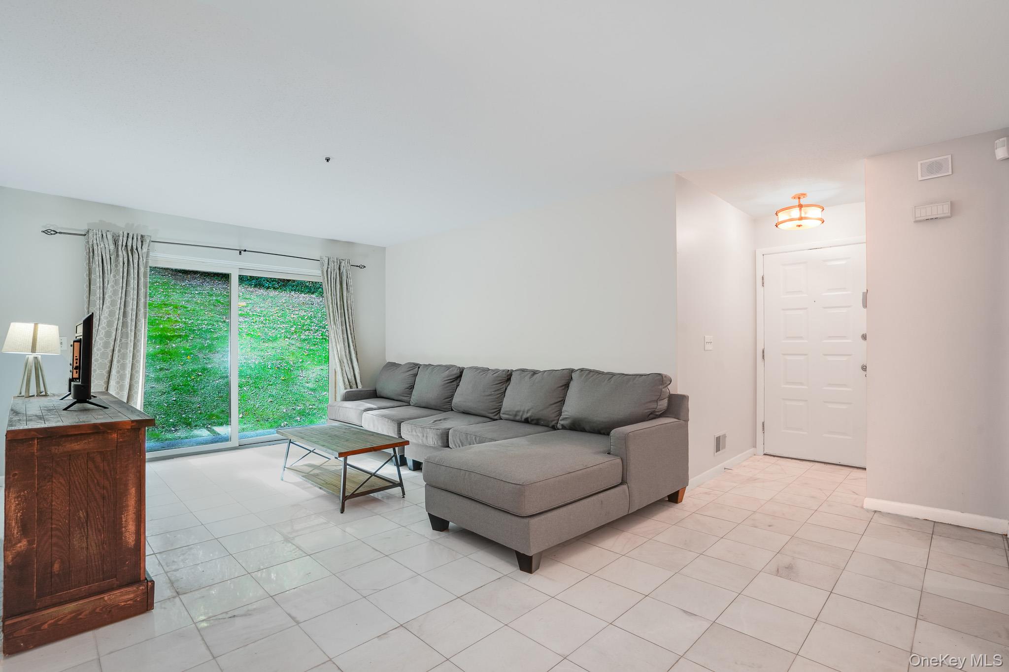 Photo 4 of this property