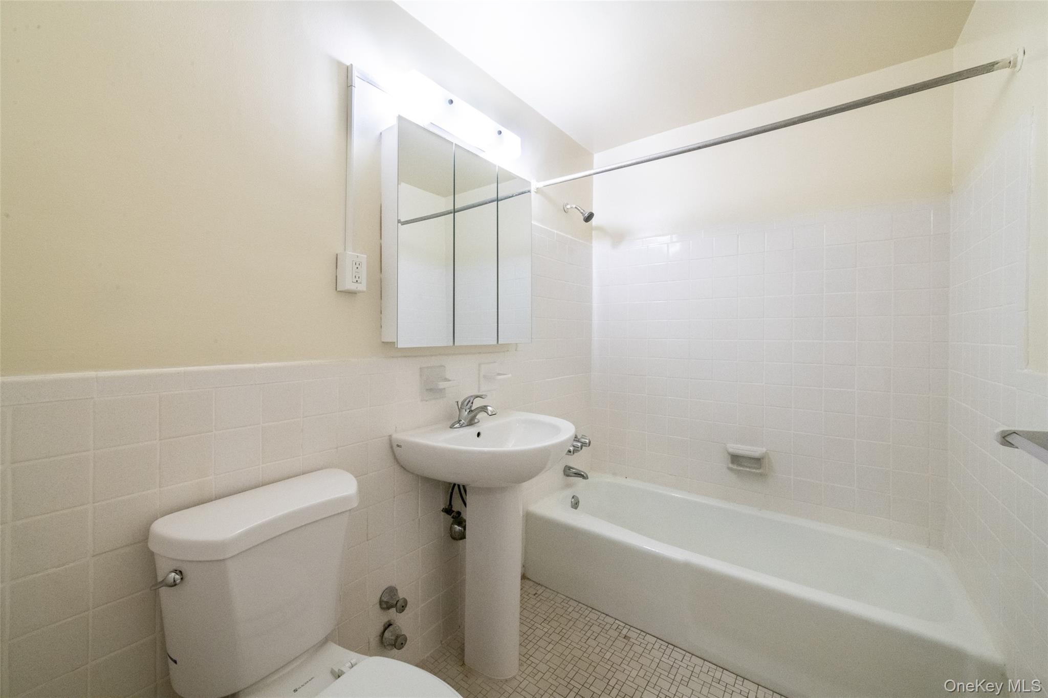 Photo 6 of this property