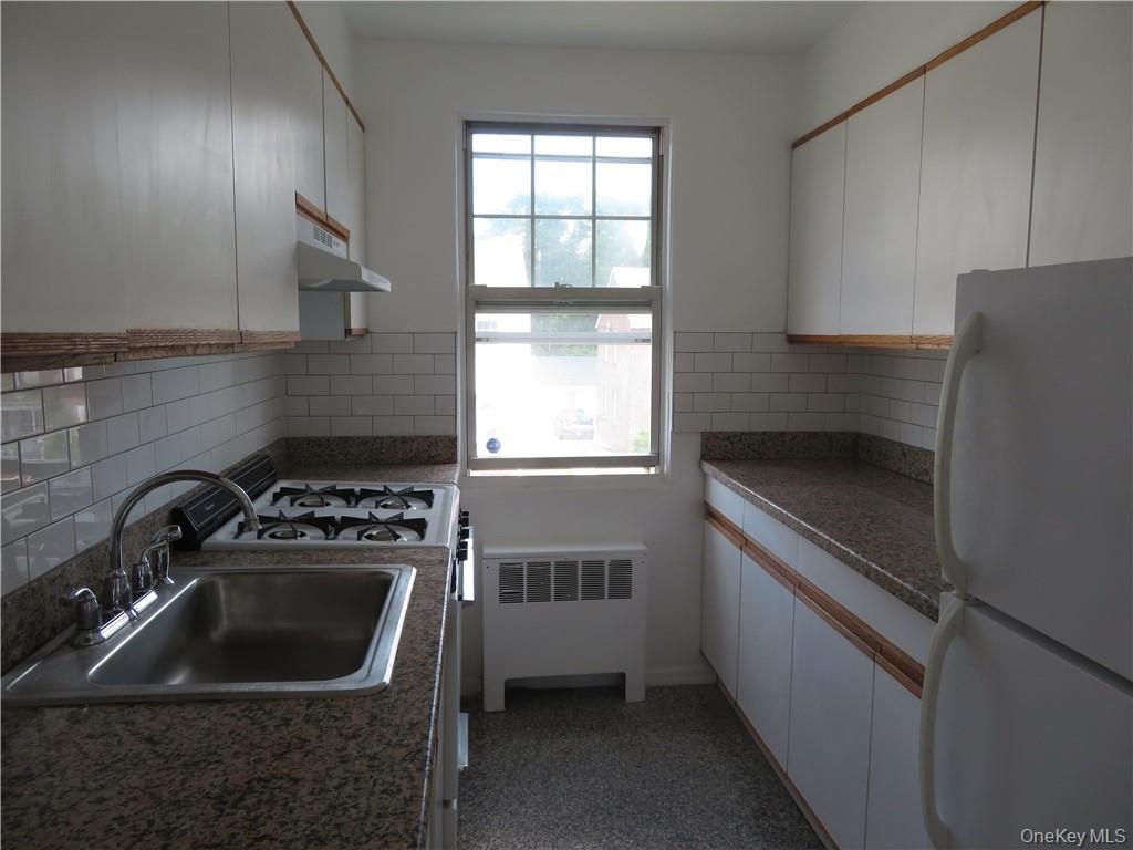 Photo 6 of this property