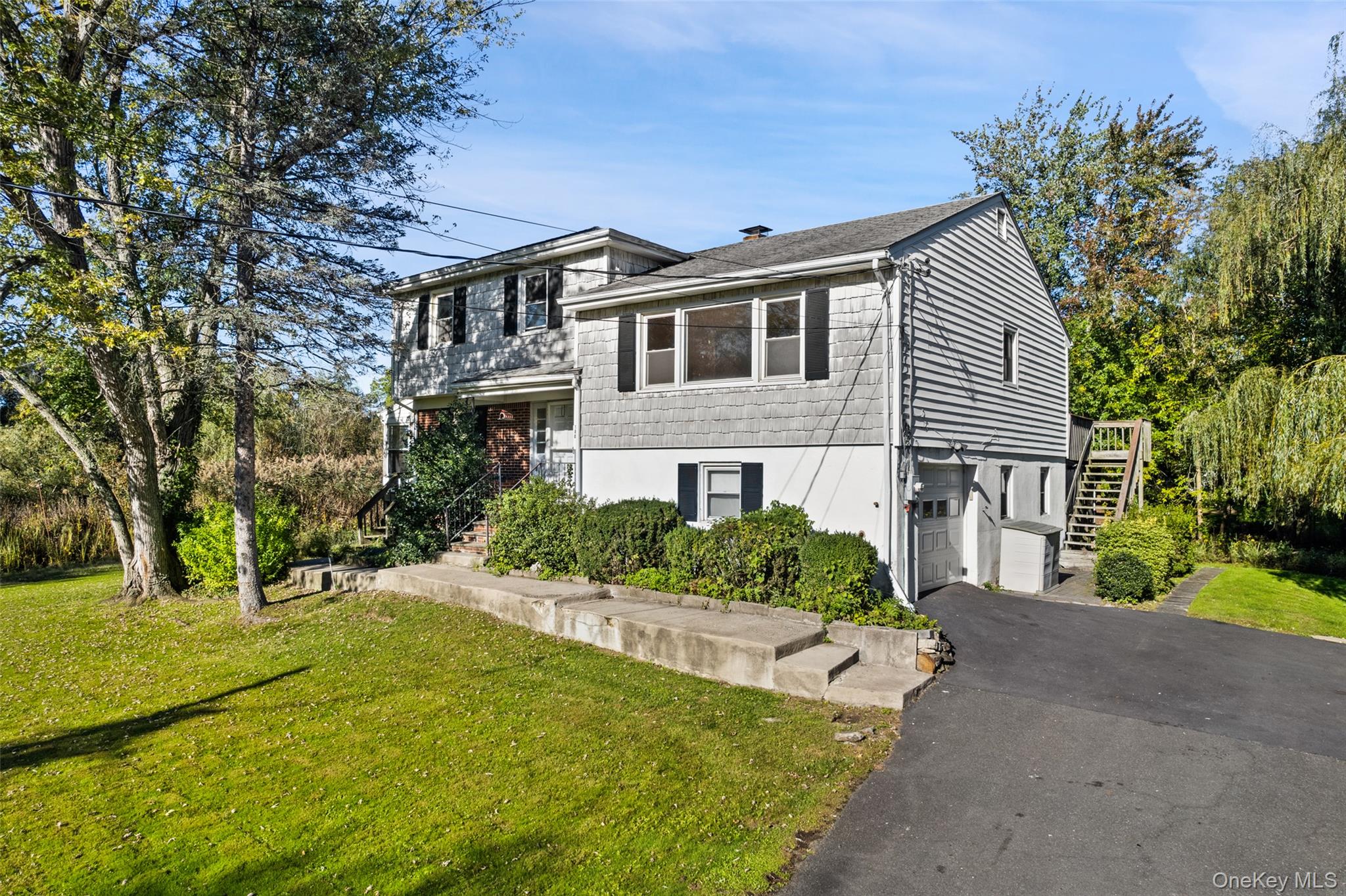 Photo 4 of this property