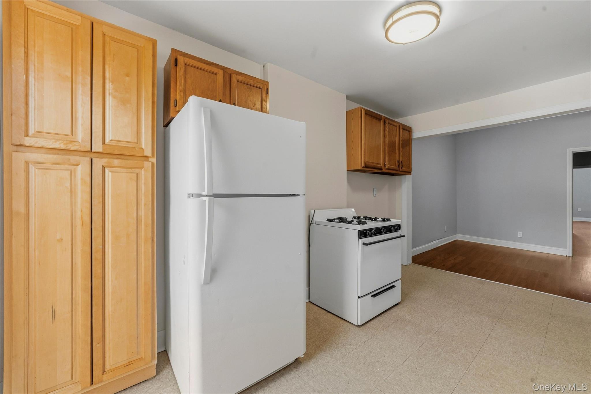Photo 3 of this property