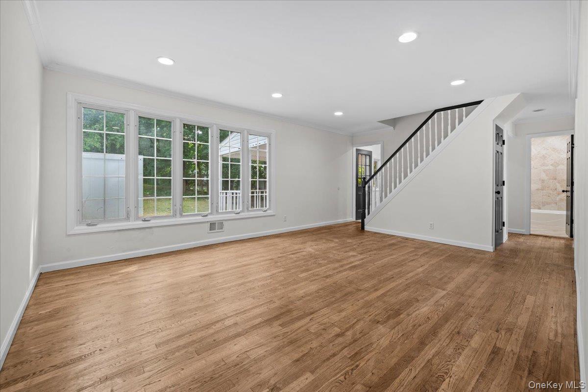 Photo 4 of this property