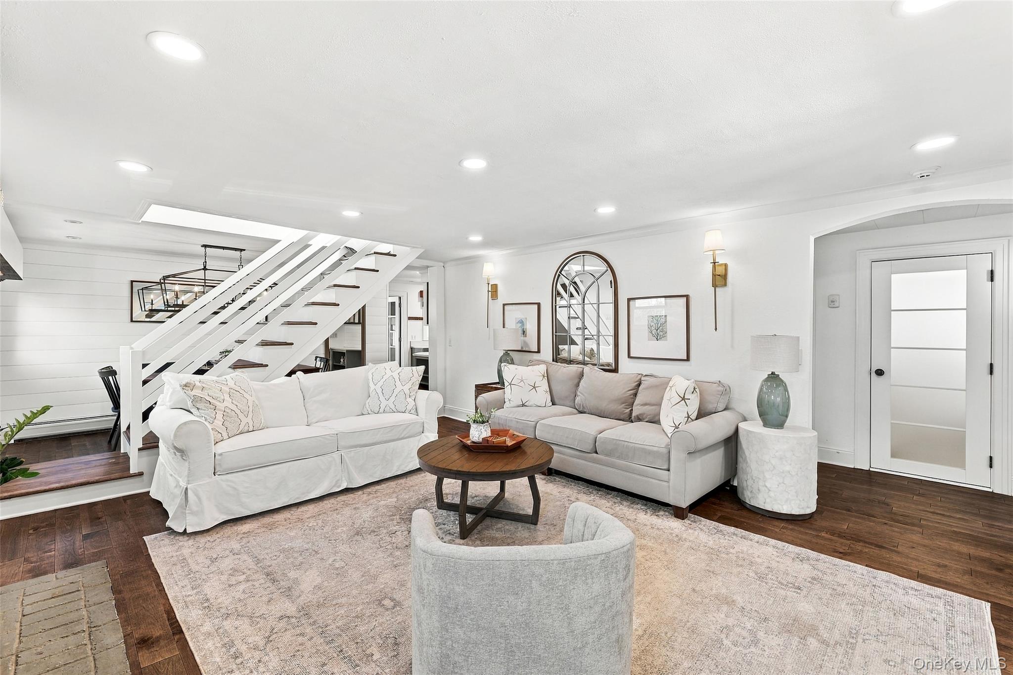 Photo 4 of this property