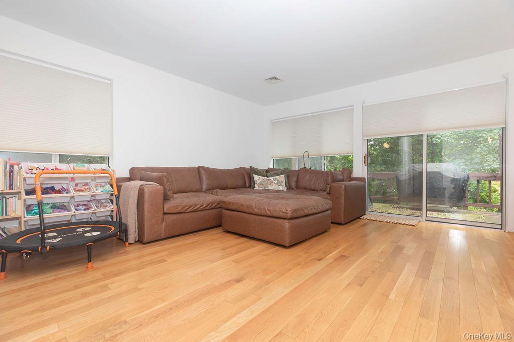 Photo 7 of this property
