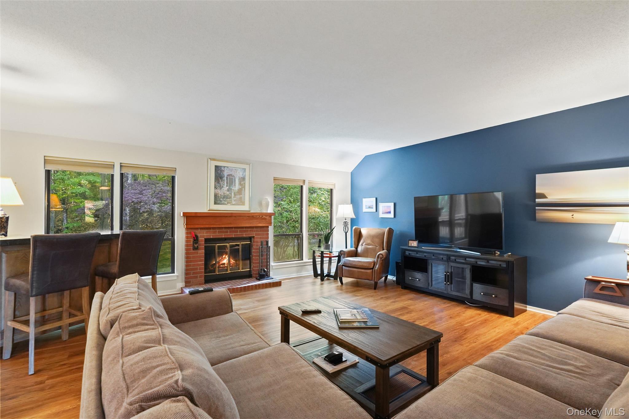 Photo 4 of this property