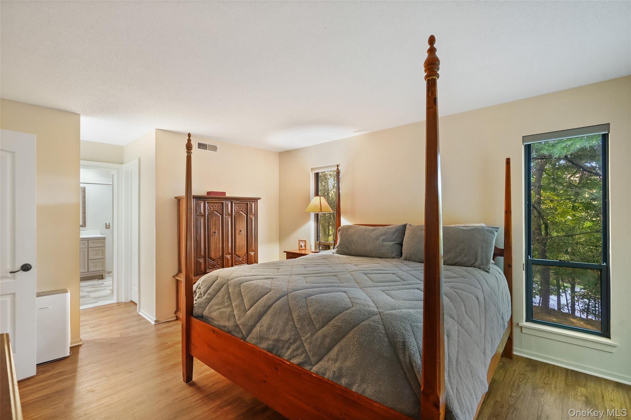 Photo 11 of this property