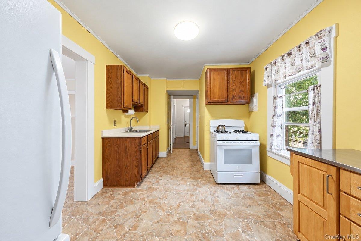 Photo 7 of this property