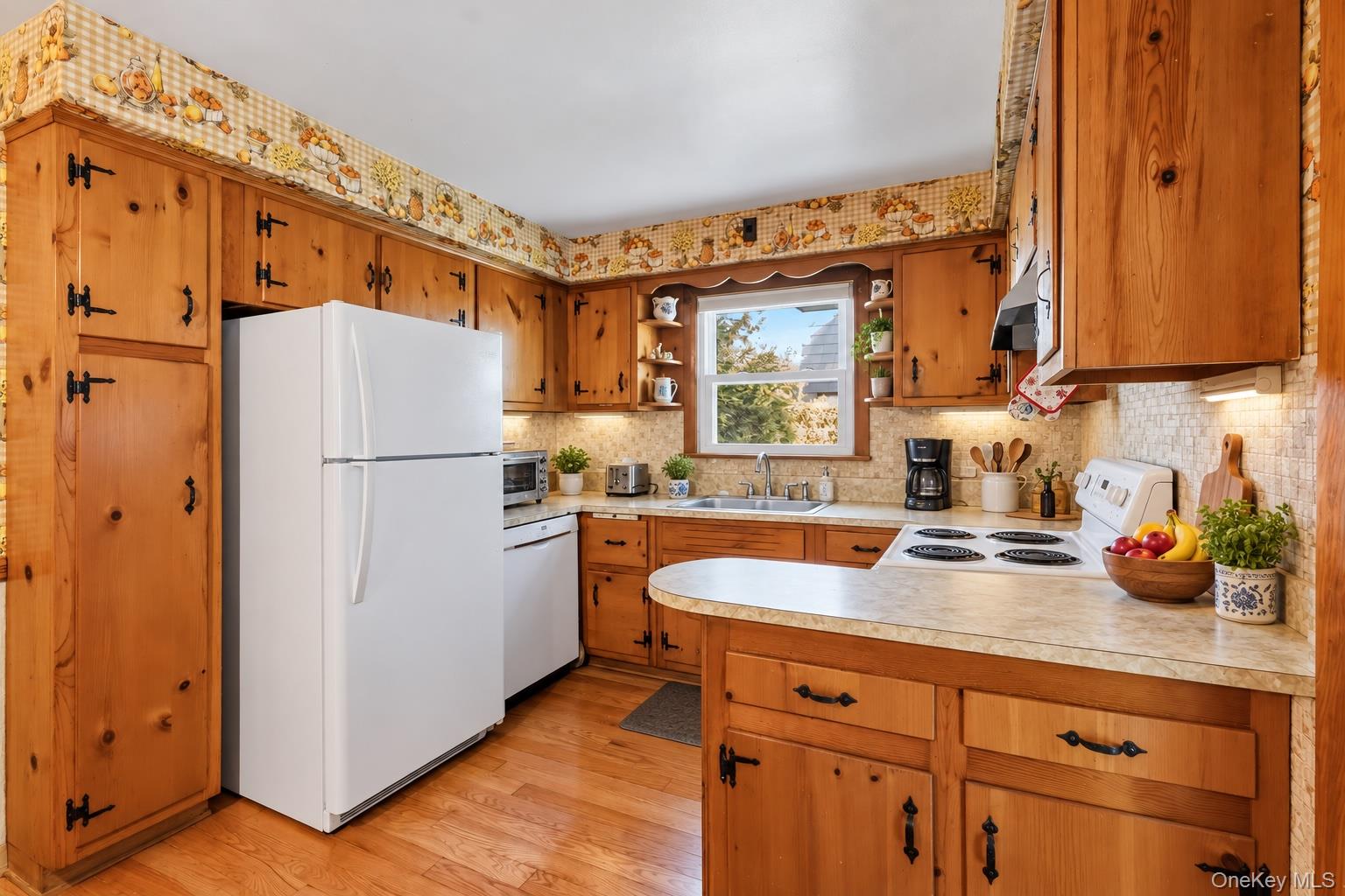 Photo 11 of this property