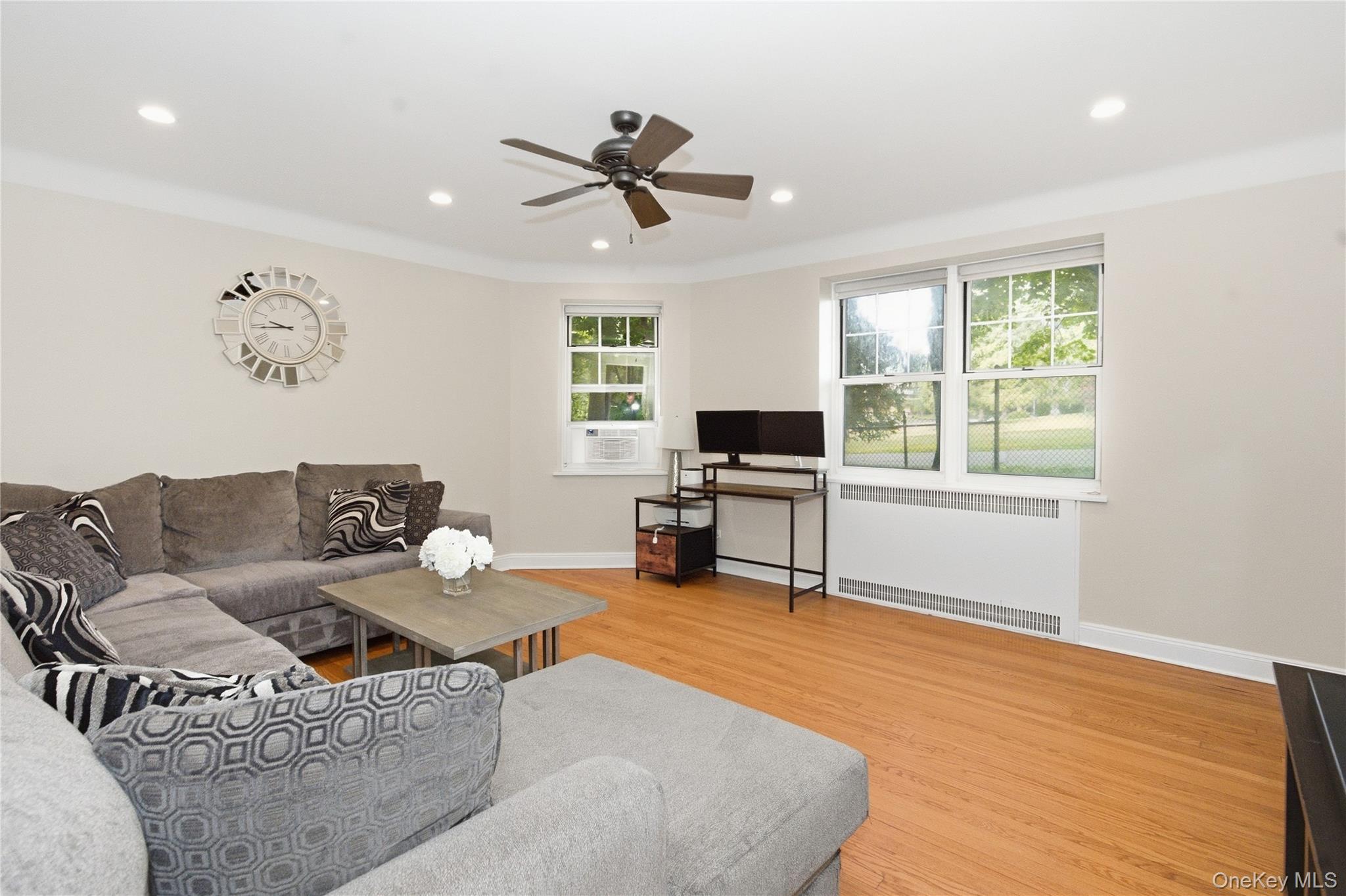 Photo 4 of this property