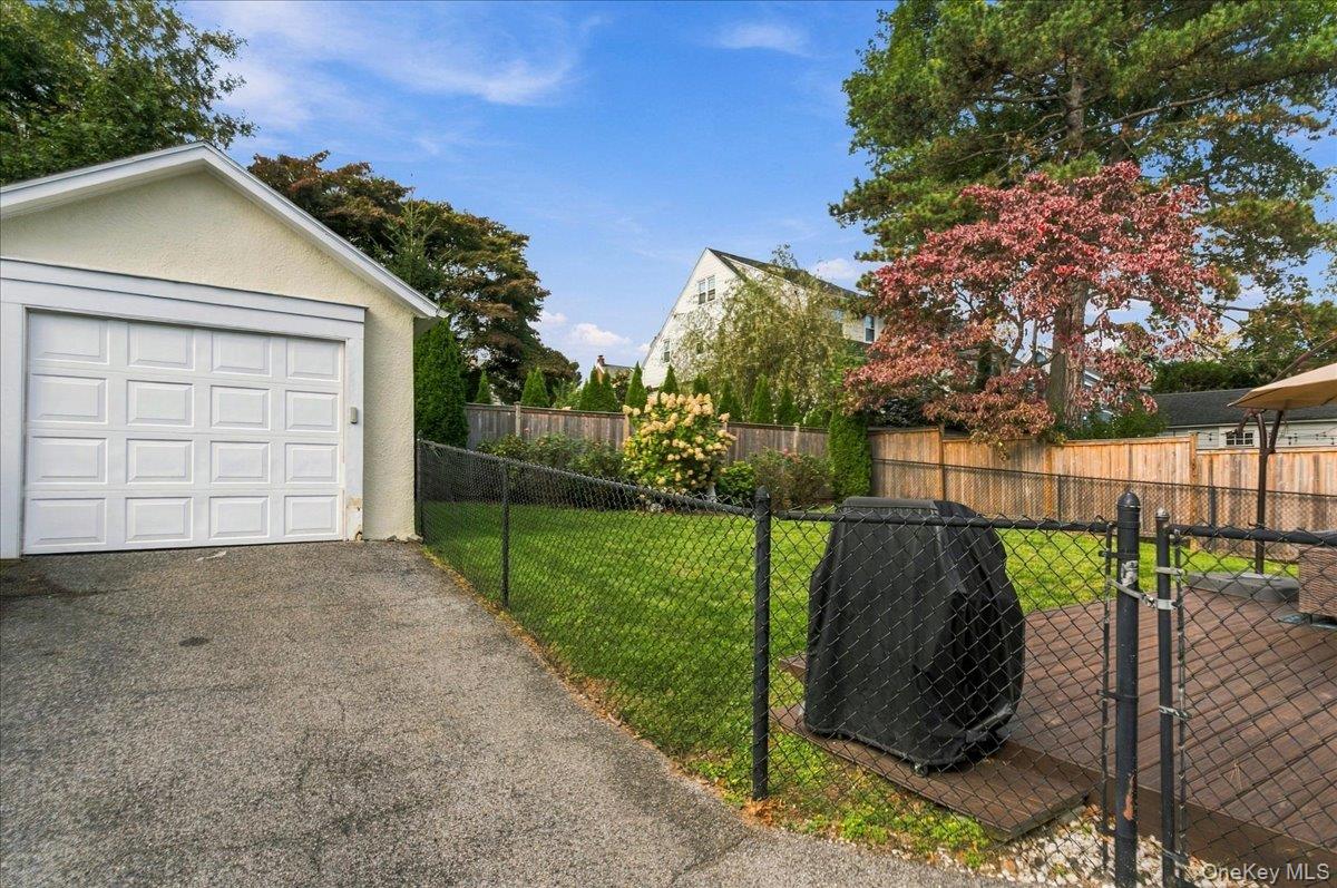 Photo 31 of this property