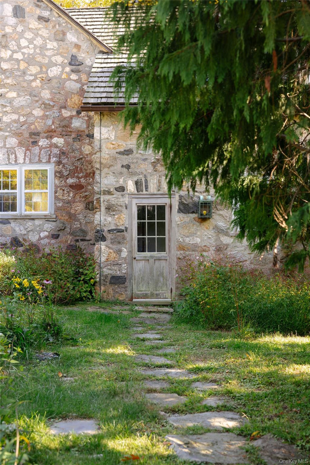 Photo 6 of this property