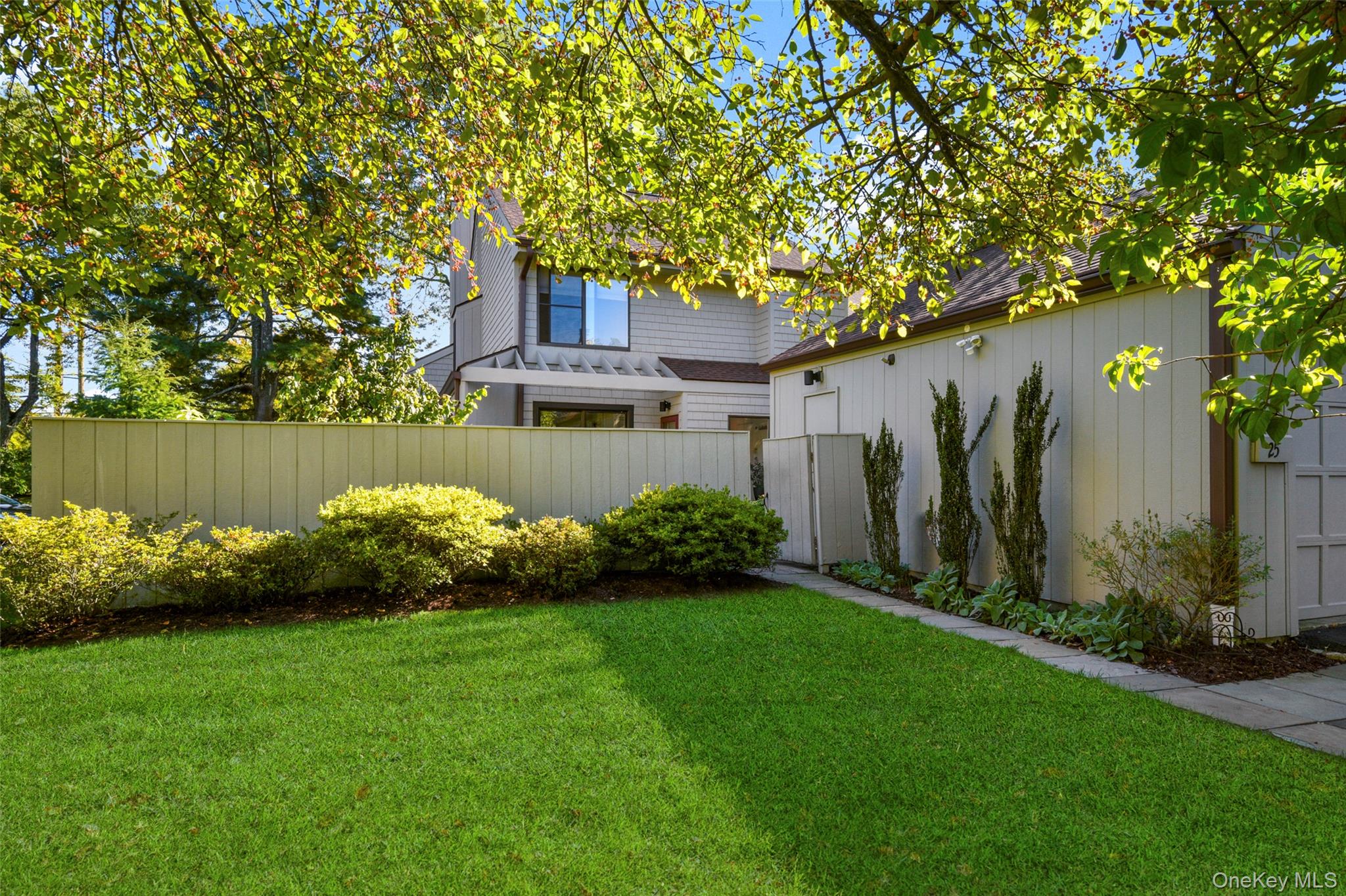 Photo 4 of this property