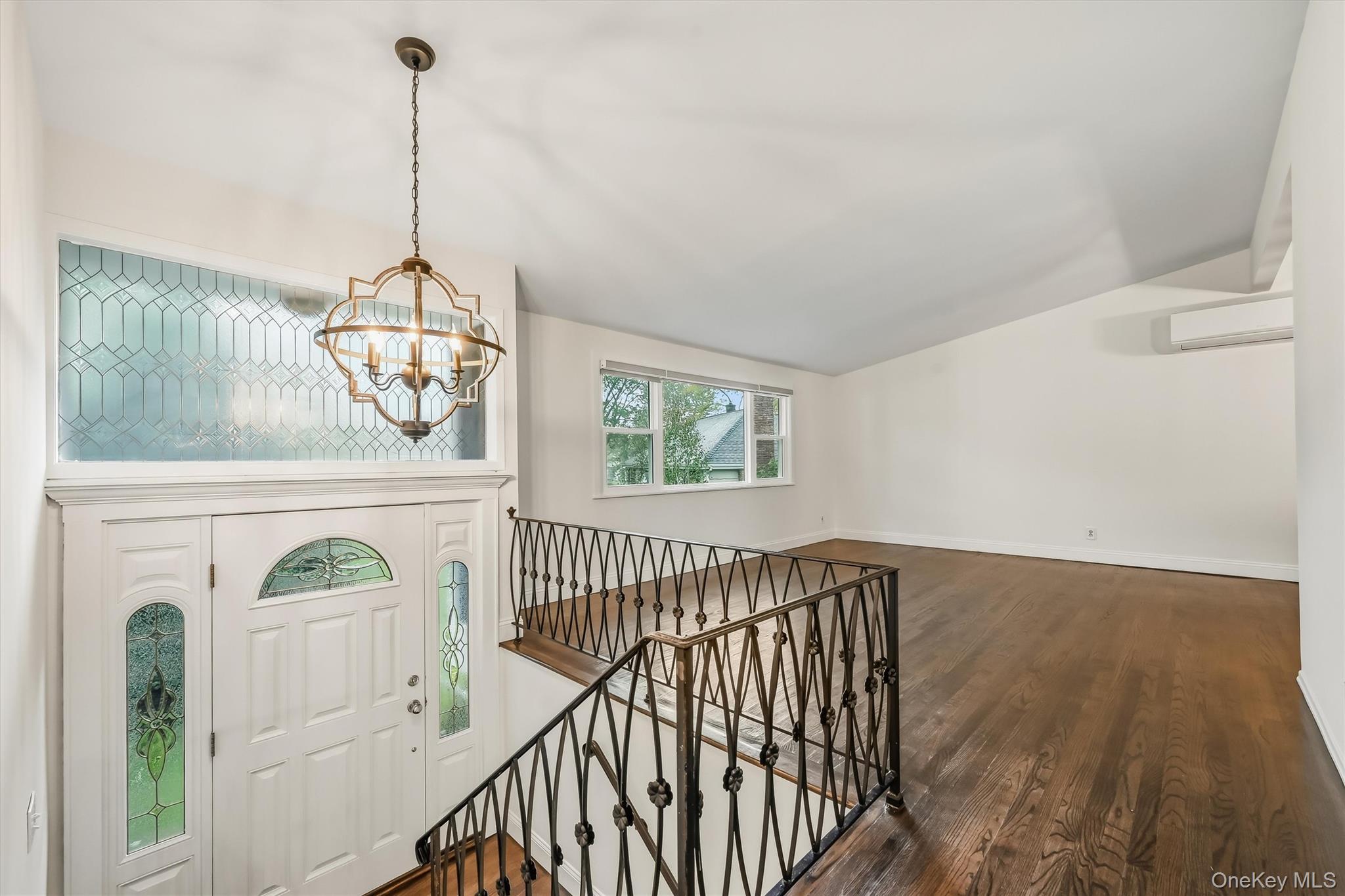 Photo 4 of this property