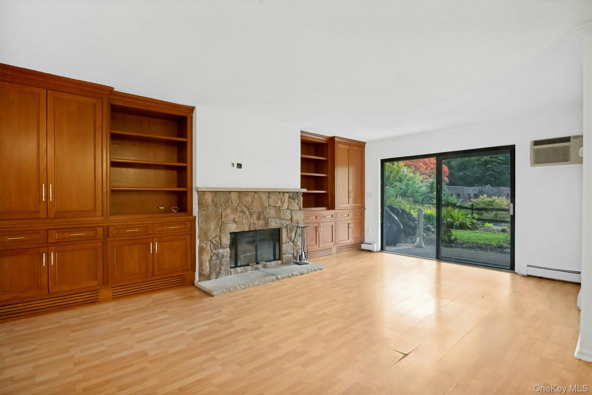 Photo 4 of this property