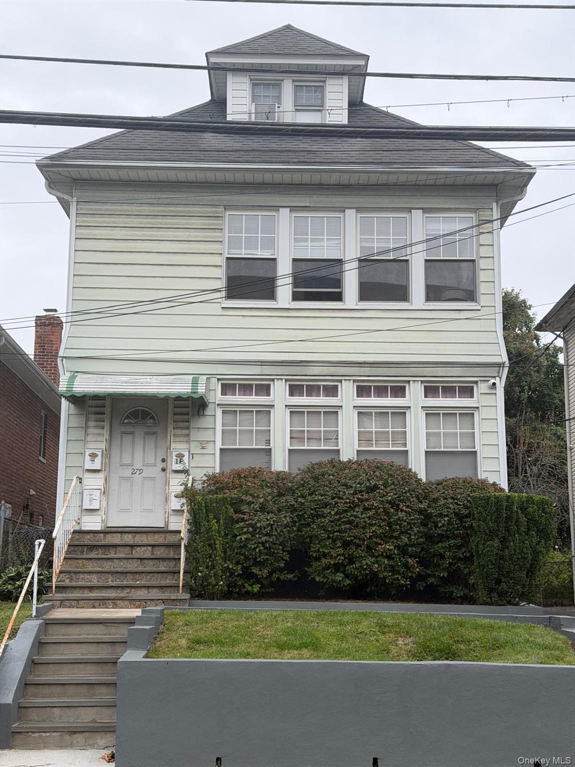 Great Investment opportunity for an investor or home buyer seeking to...