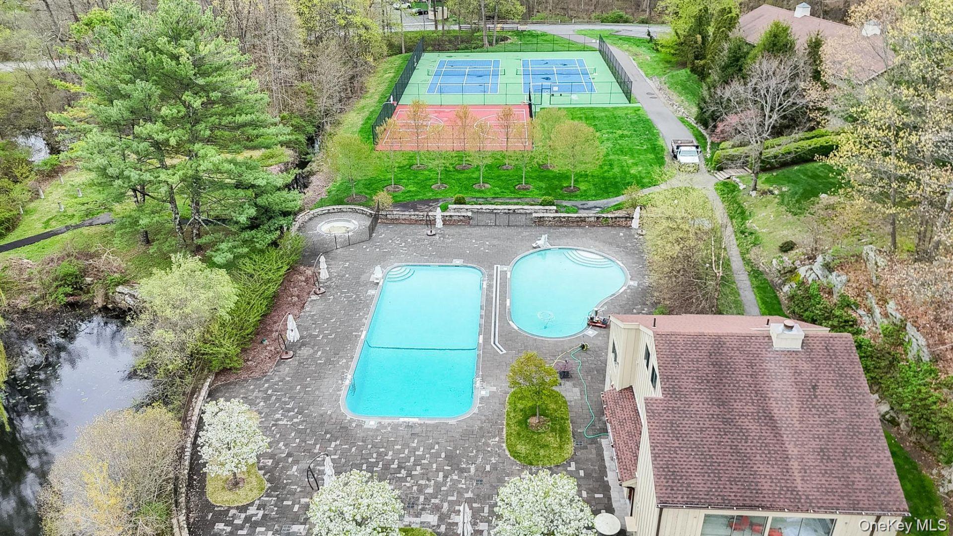 Photo 33 of this property
