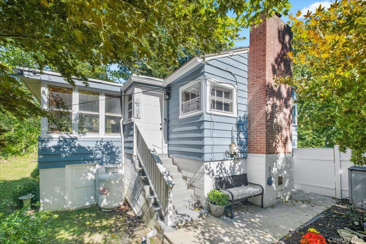 Photo 6 of this property