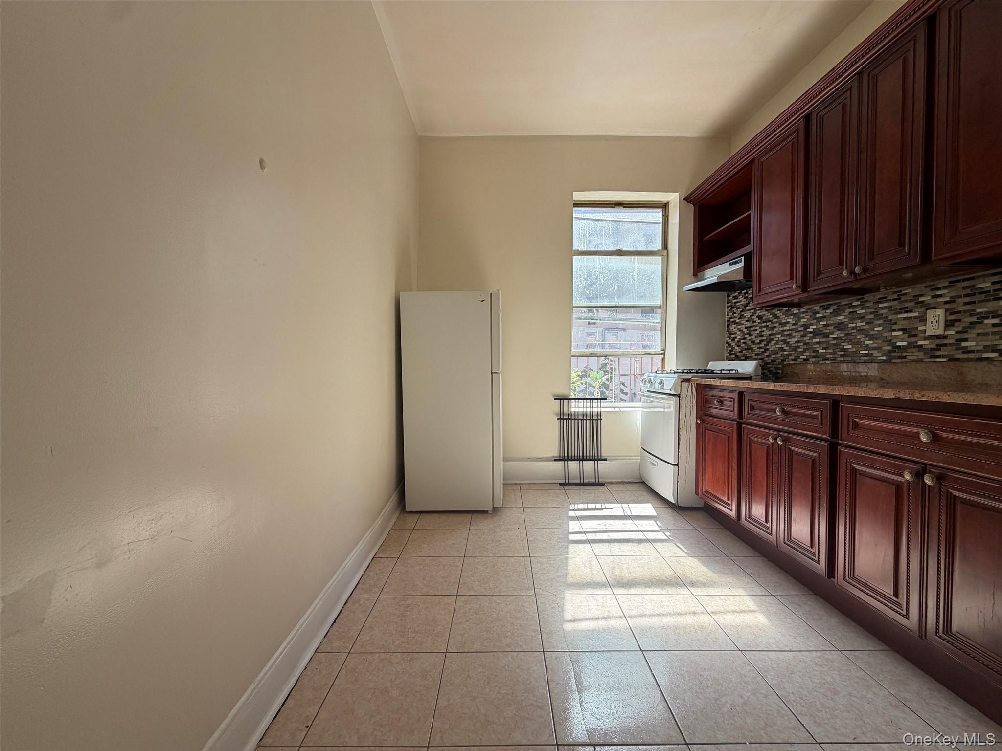 Photo 4 of this property