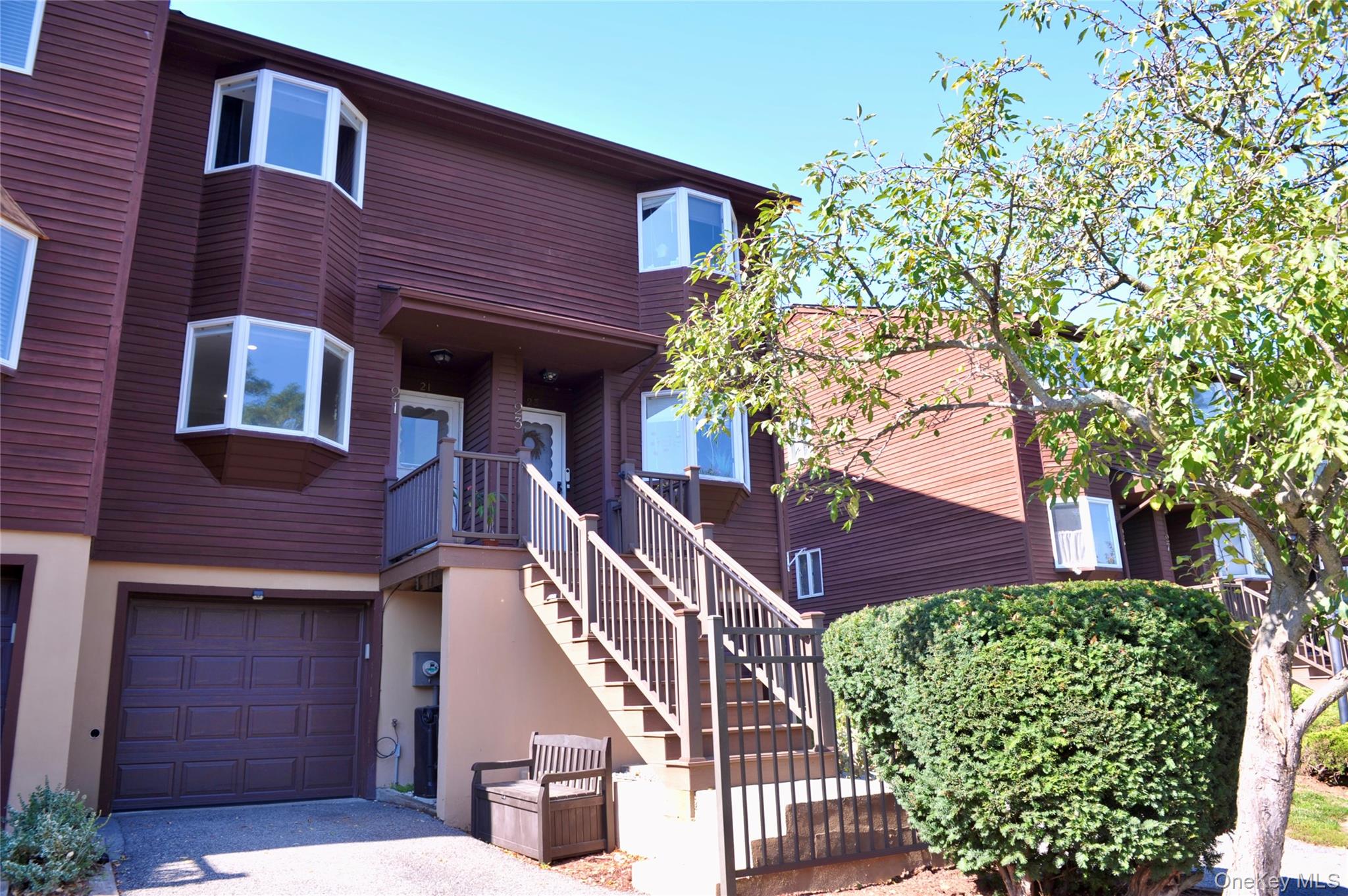 Welcome to this beautiful, move-in-ready pet-friendly townhome in the...