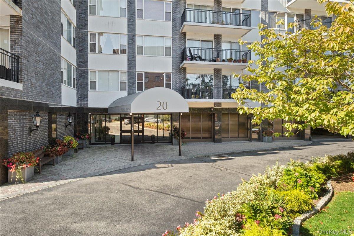 Welcome to Crystal Towers, a desirable full-service cooperative buildi...