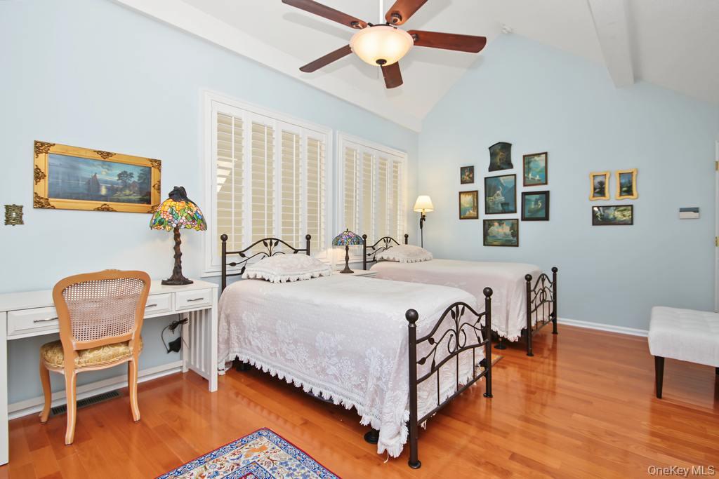 Photo 18 of this property