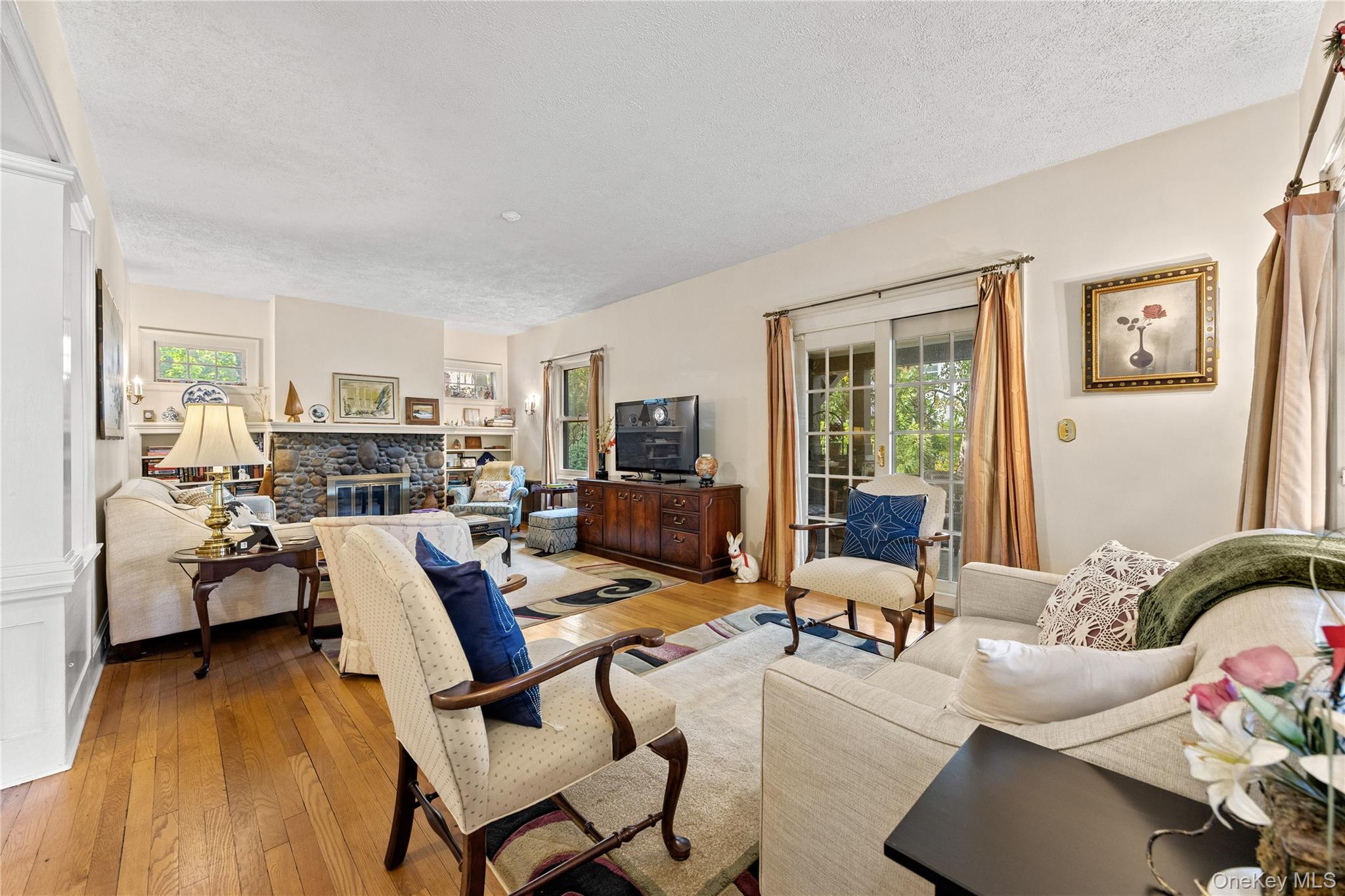 Photo 6 of this property