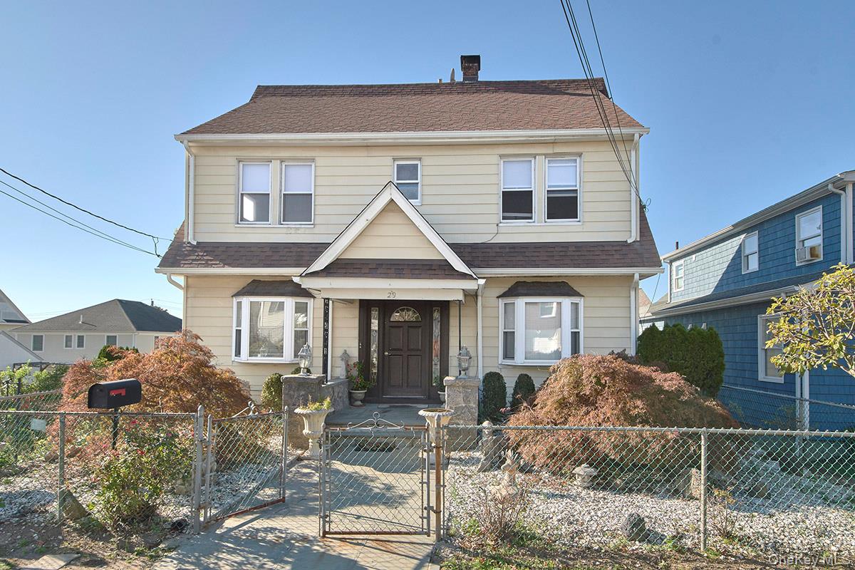Charming and cozy second-floor apartment in desirable West Harrison....
