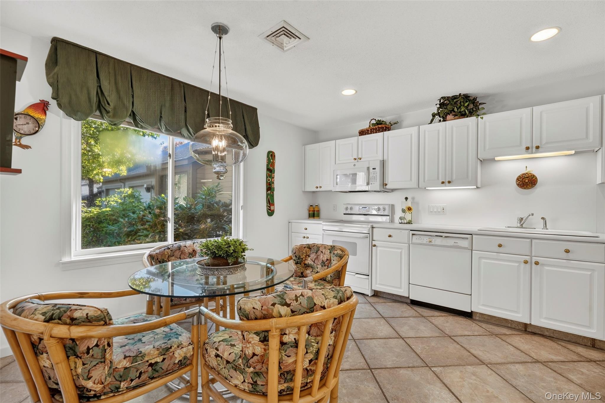 Photo 7 of this property