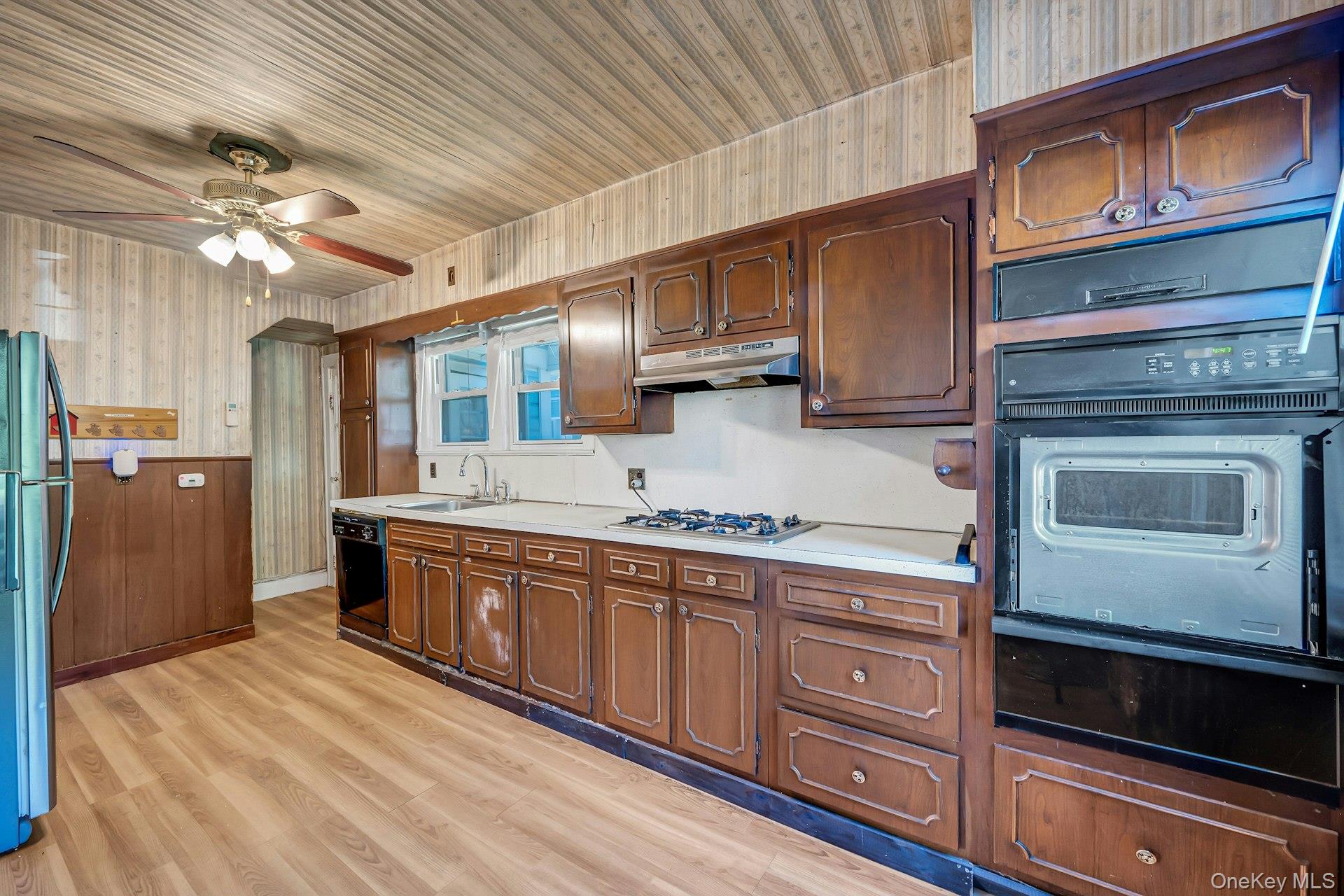 Photo 9 of this property
