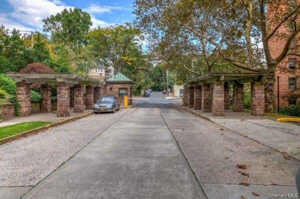 Photo 3 of this property