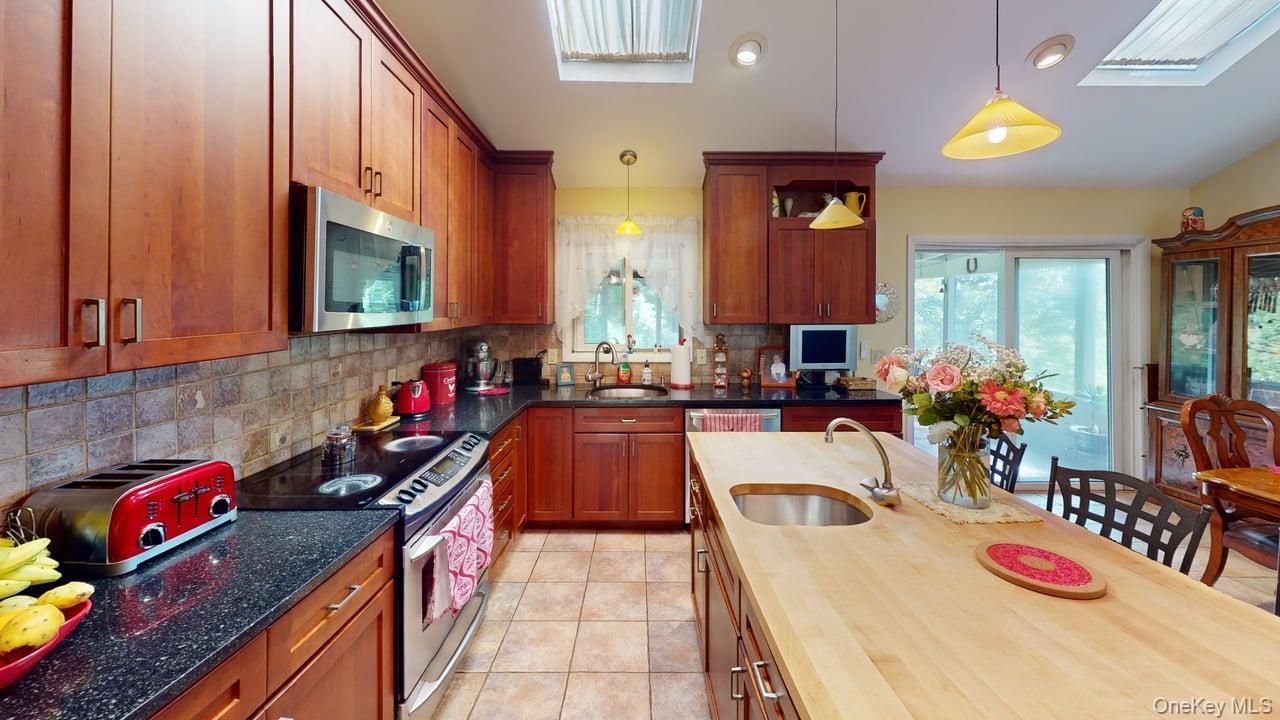 Photo 14 of this property