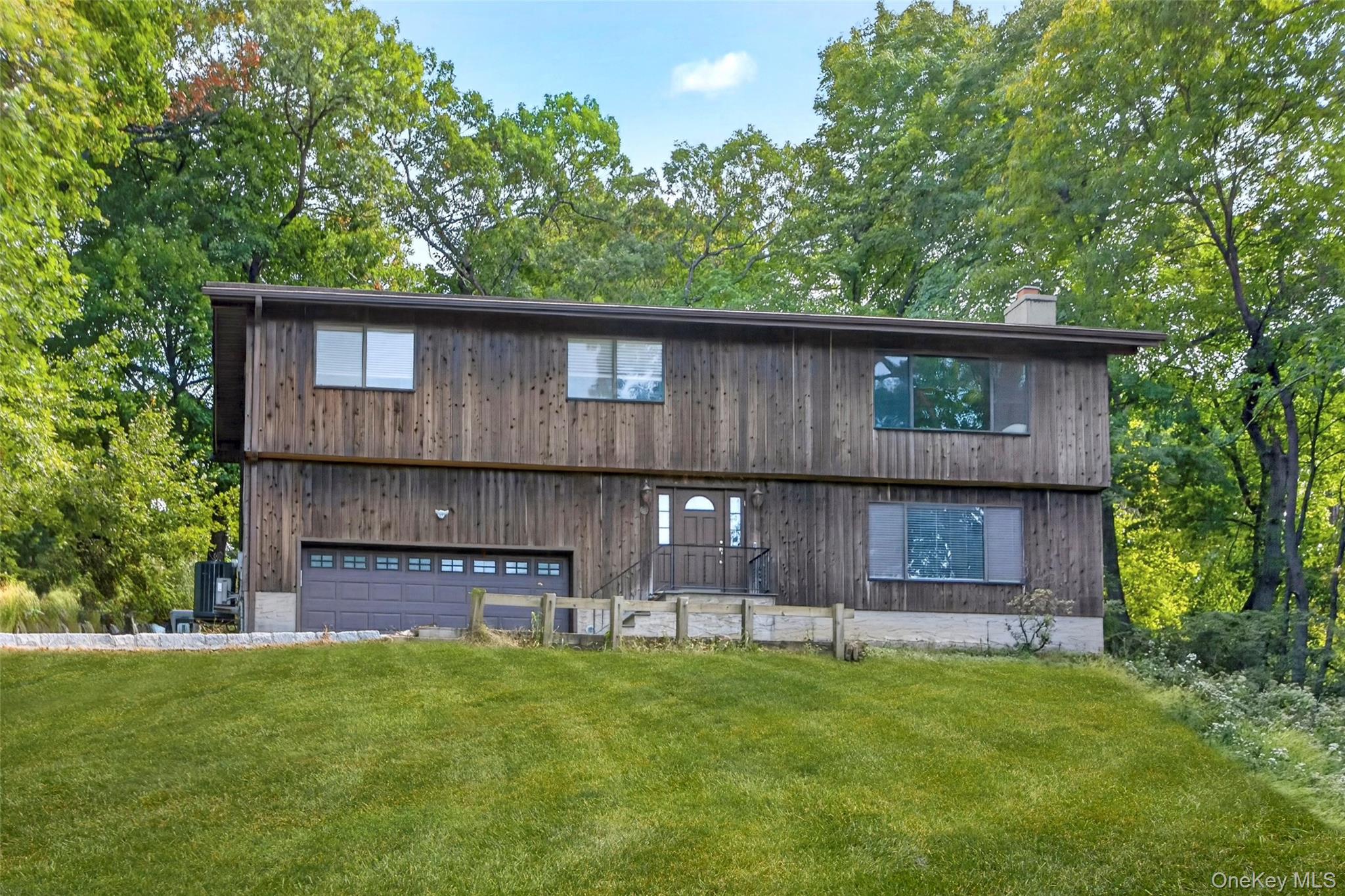 Renovated and spacious, Briarcliff School District 4-bedroom home feat...